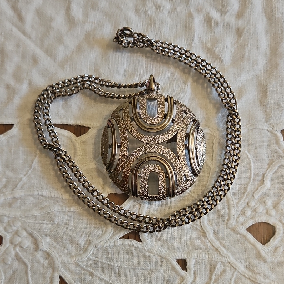 Vintage ModernistBrutalist Pendant Necklace